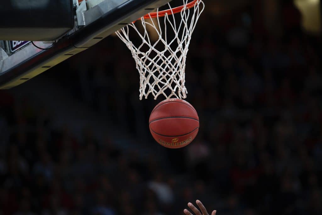 how-do-basketball-players-train-thehoop-blog